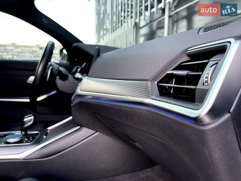 Седан BMW 3 Series 2021 в Києві