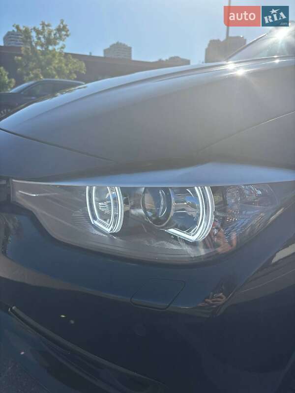 Седан BMW 3 Series 2014 в Киеве