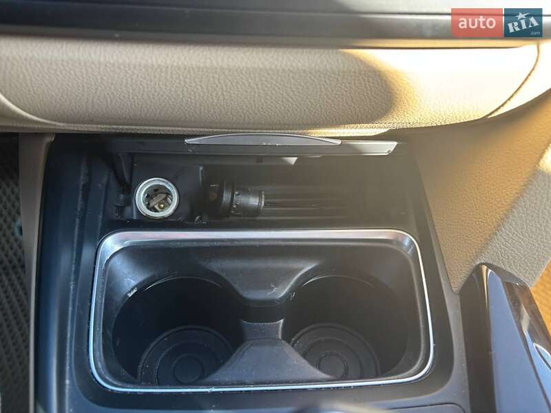 Седан BMW 3 Series 2014 в Киеве