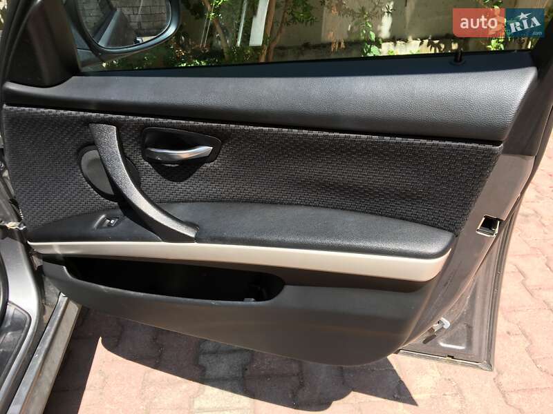 Універсал BMW 3 Series 2009 в Львові фото 59 Універсал BMW 3 Series 2009 в Львові