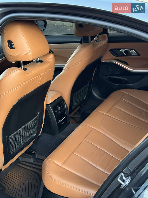 Седан BMW 3 Series 2020 в Виннице