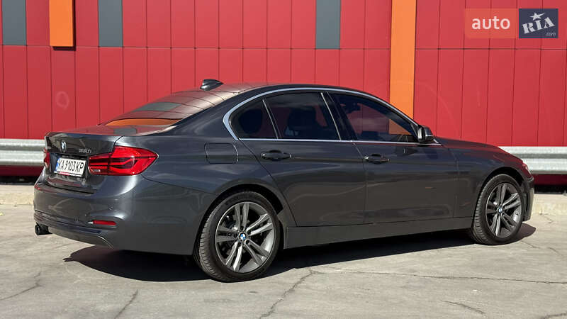 Седан BMW 3 Series 2017 в Киеве