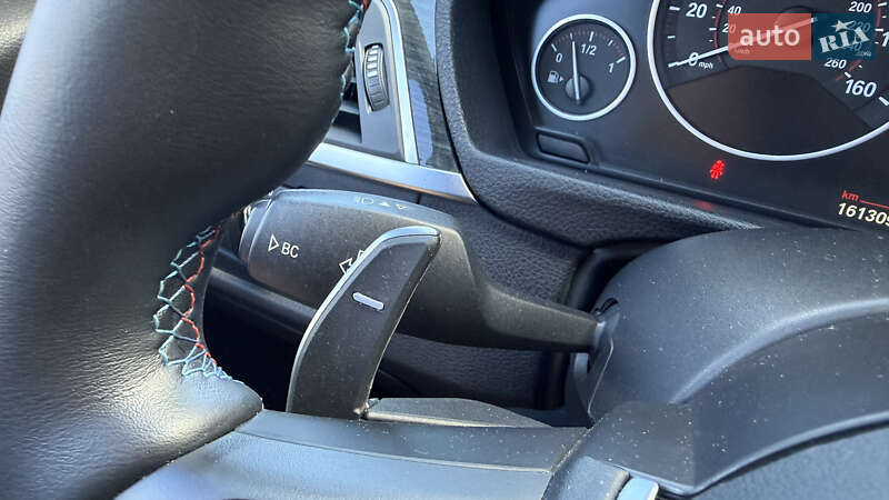 Седан BMW 3 Series 2017 в Киеве