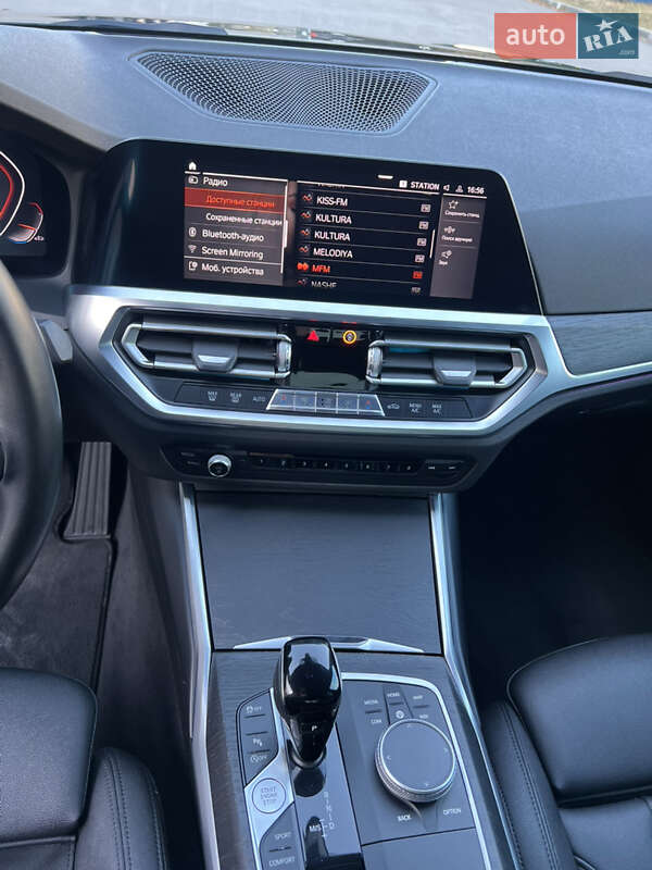 Седан BMW 3 Series 2021 в Харькове