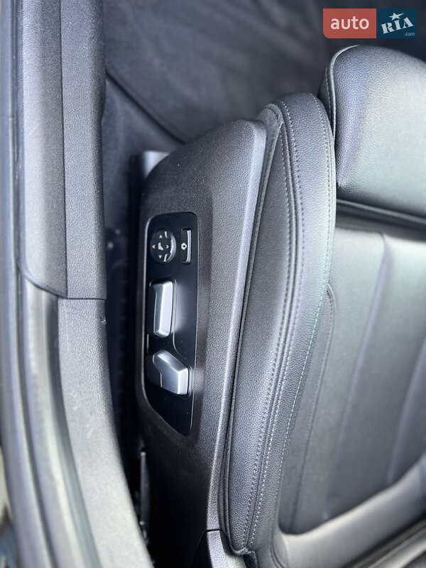 Седан BMW 3 Series 2021 в Харькове