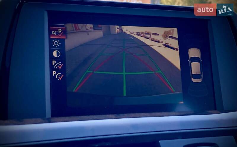 Седан BMW 3 Series 2015 в Києві