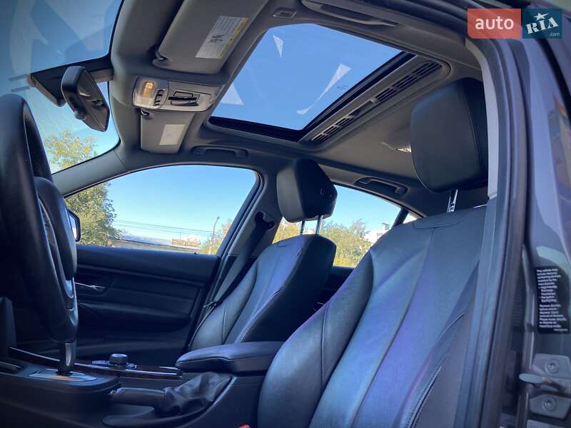 Седан BMW 3 Series 2015 в Києві