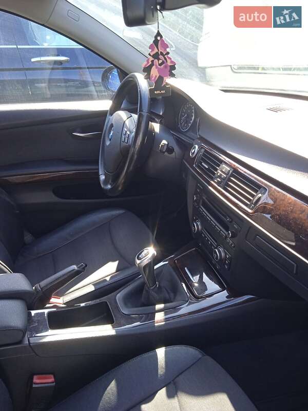 Седан BMW 3 Series 2008 в Винниках