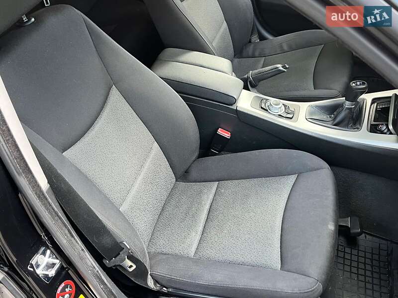 Седан BMW 3 Series 2006 в Києві