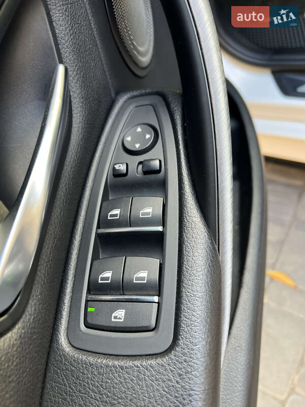 Седан BMW 3 Series 2018 в Первомайську фото 14 Седан BMW 3 Series 2018 в Первомайську