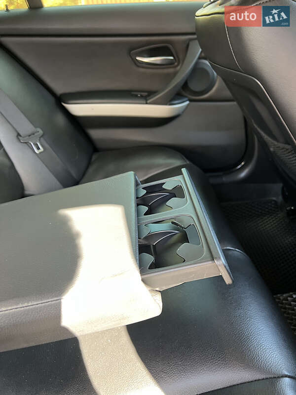 Универсал BMW 3 Series 2012 в Черновцах