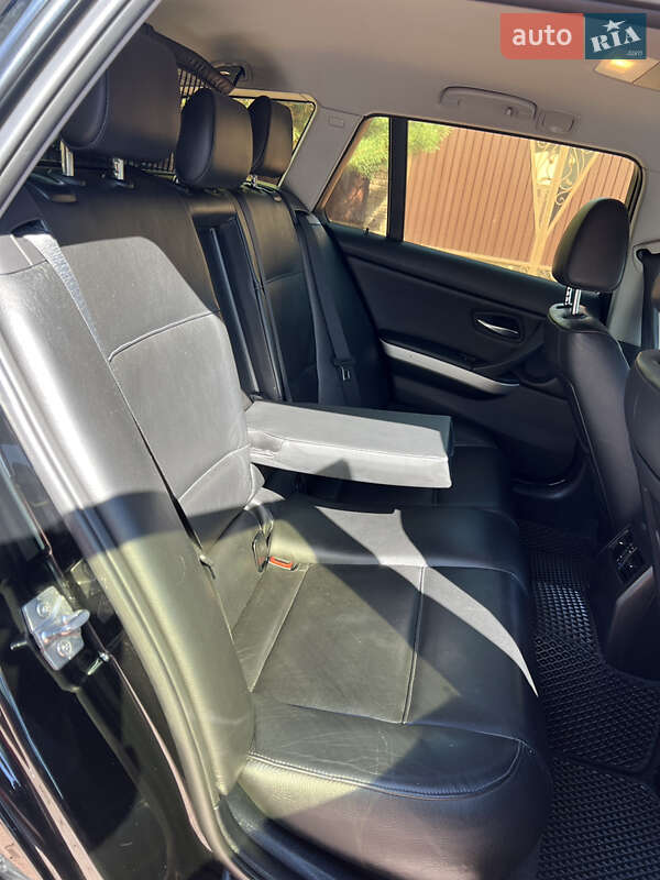 Универсал BMW 3 Series 2012 в Черновцах