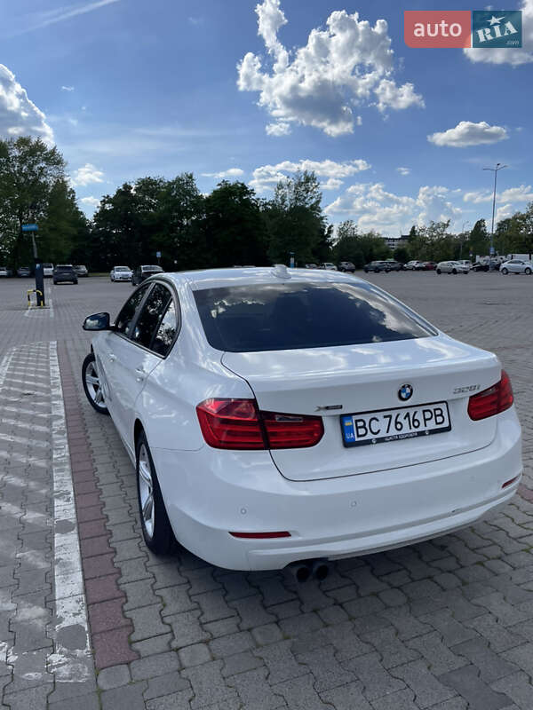 Седан BMW 3 Series 2014 в Тальному