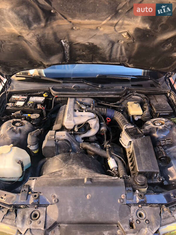 Седан BMW 3 Series 1992 в Тернополе