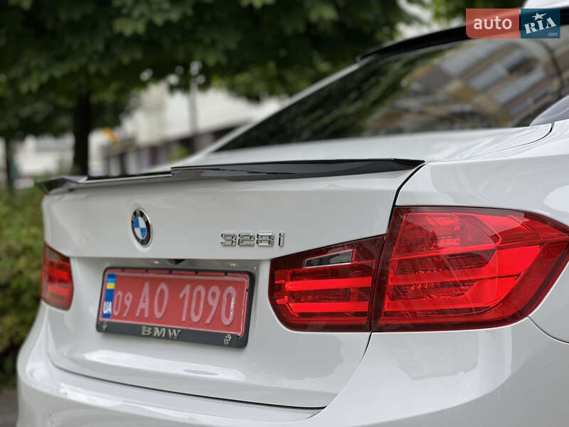 Седан BMW 3 Series 2014 в Івано-Франківську