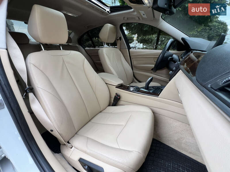 Седан BMW 3 Series 2014 в Івано-Франківську