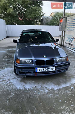 Седан BMW 3 Series 1994 в Черноморске