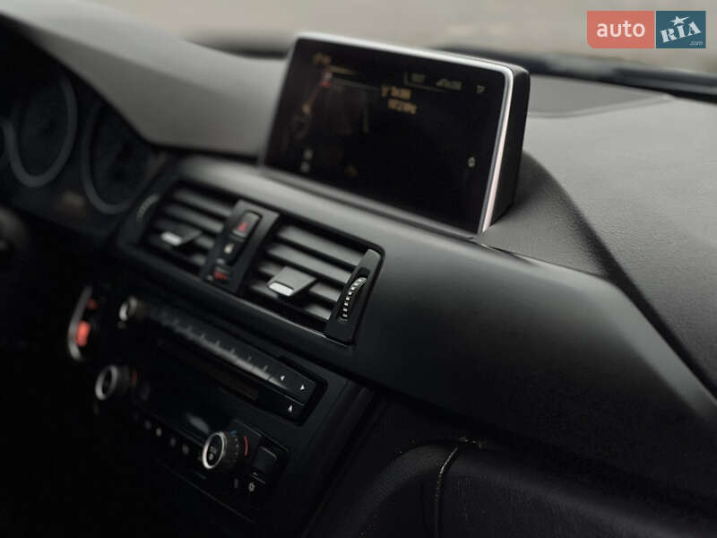 Седан BMW 3 Series 2013 в Кропивницком
