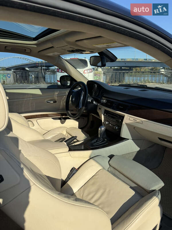 Купе BMW 3 Series 2010 в Киеве