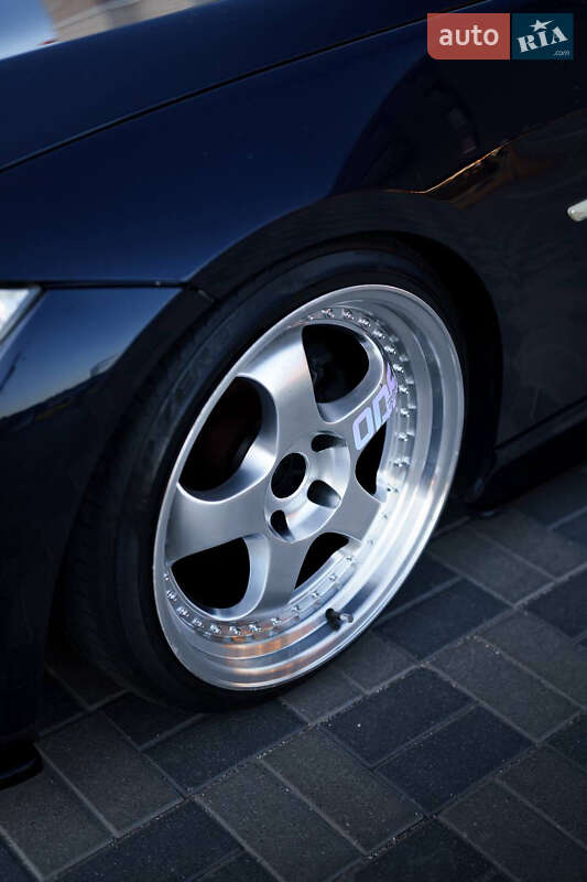 Кабриолет BMW 3 Series 2007 в Хмельницком