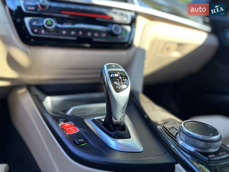 Седан BMW 3 Series 2016 в Полтаве