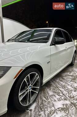 Седан BMW 3 Series 2010 в 
