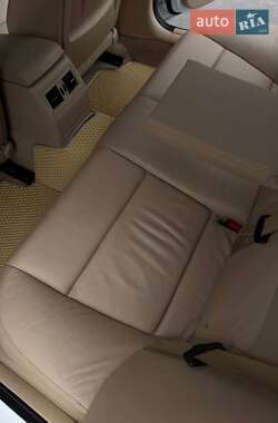 Седан BMW 3 Series 2010 в 
