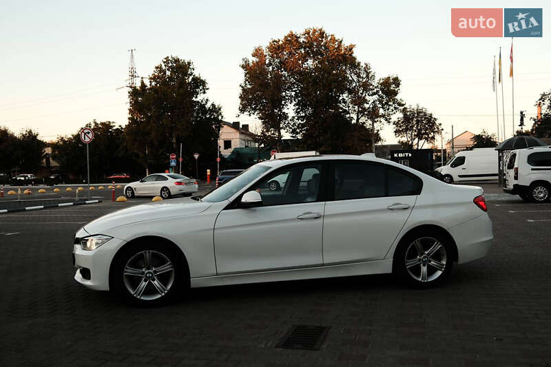 Седан BMW 3 Series 2014 в Киеве