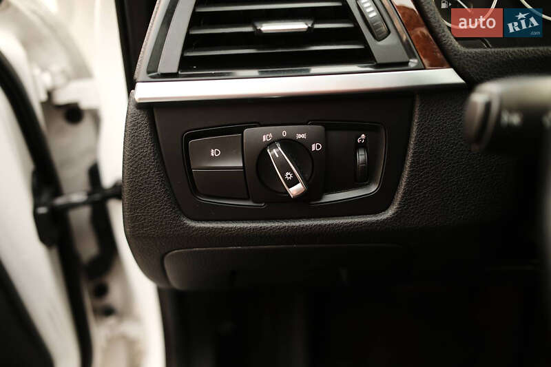 Седан BMW 3 Series 2014 в Киеве