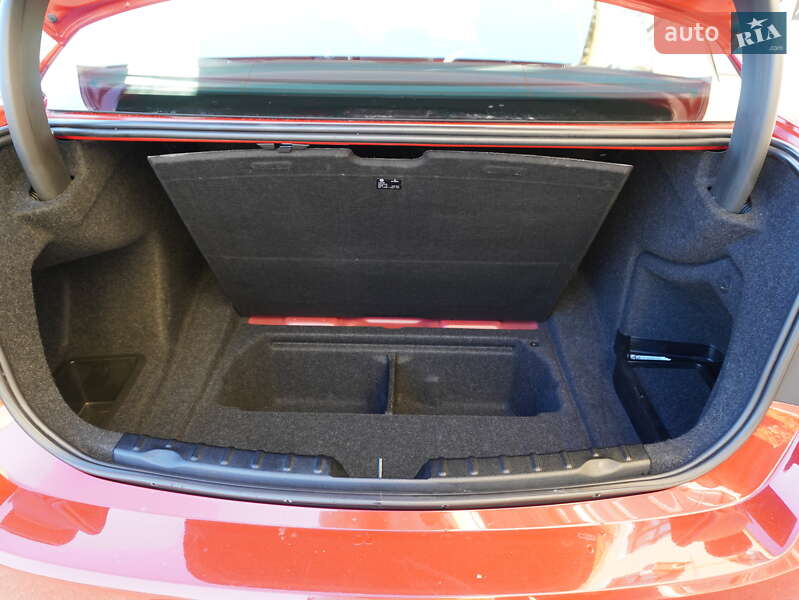 Седан BMW 3 Series 2012 в Киеве