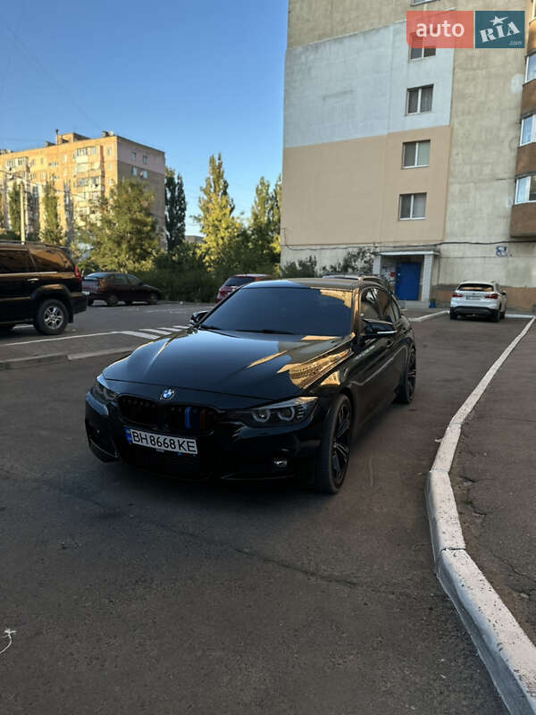 Седан BMW 3 Series 2015 в Одессе