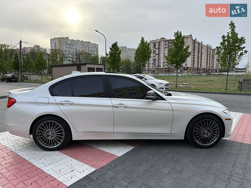 Седан BMW 3 Series 2014 в Киеве