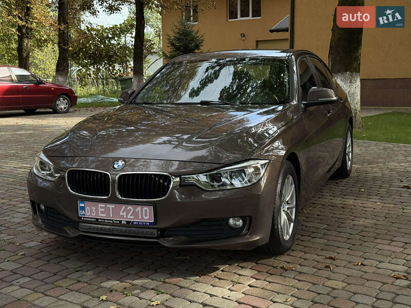 Седан BMW 3 Series 2012 в Тячеве фото 8 Седан BMW 3 Series 2012 в Тячеве