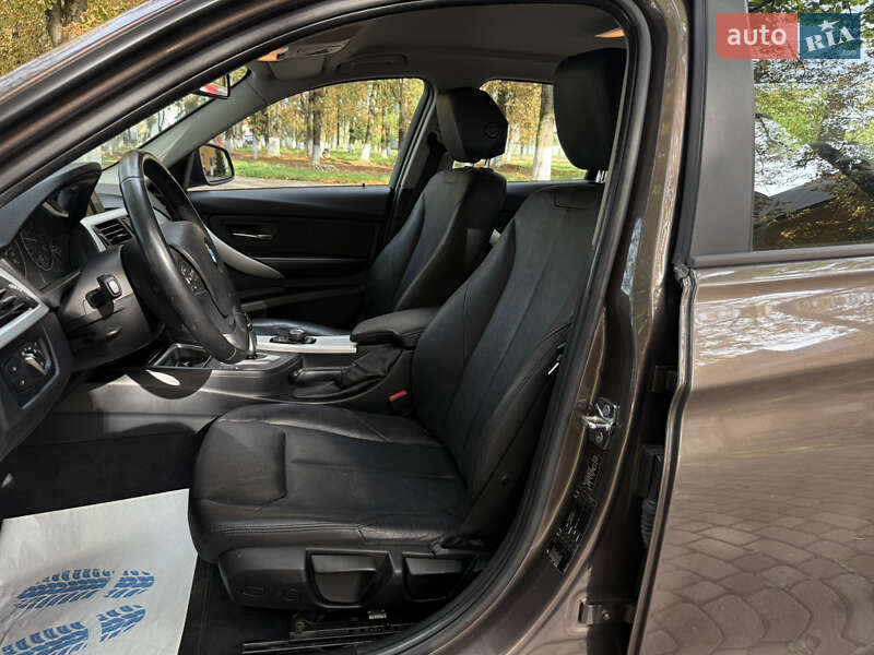 Седан BMW 3 Series 2012 в Тячеве фото 29 Седан BMW 3 Series 2012 в Тячеве