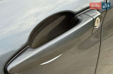 Седан BMW 3 Series 2013 в 