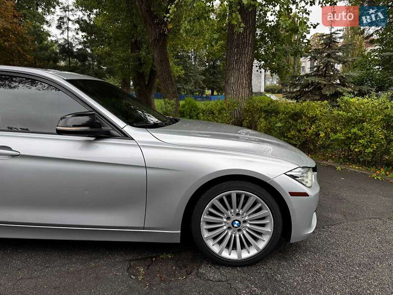 Седан BMW 3 Series 2012 в Киеве