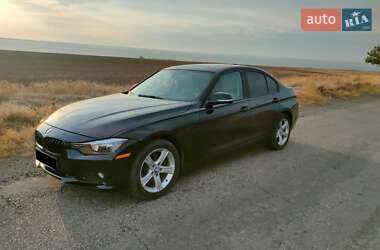 Седан BMW 3 Series 2012 в Рени