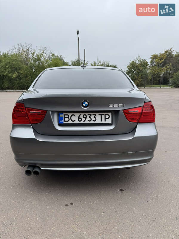Седан BMW 3 Series 2011 в Шептицькому