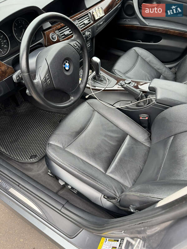 Седан BMW 3 Series 2011 в Шептицькому