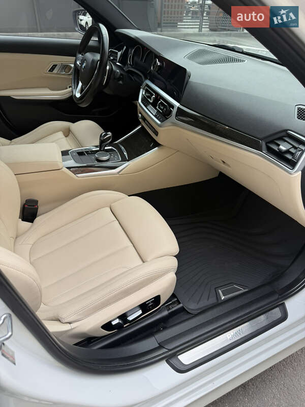 Седан BMW 3 Series 2019 в Александрие