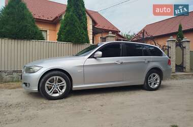 Універсал BMW 3 Series 2009 в Чернівцях