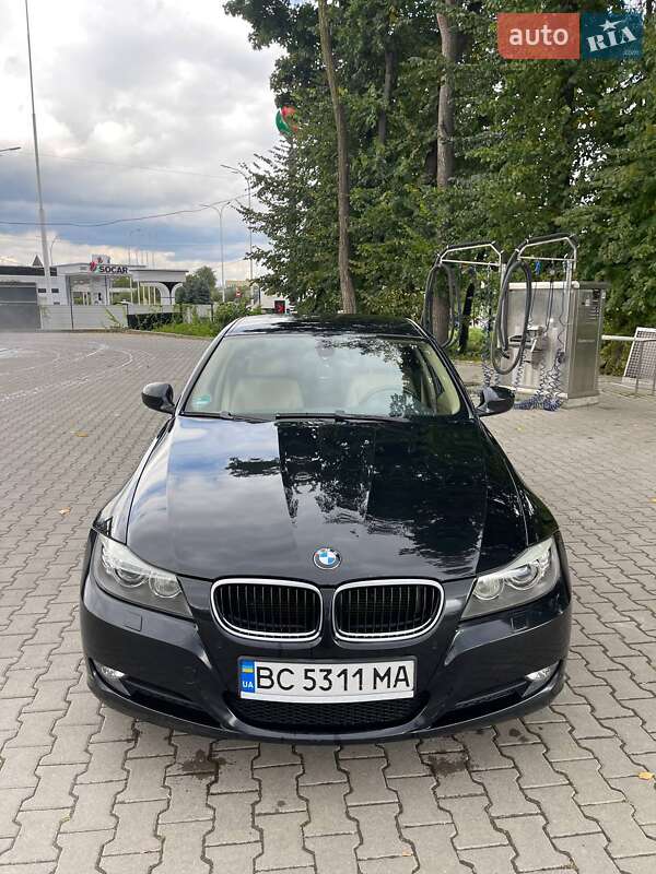 BMW 3 Series 2009