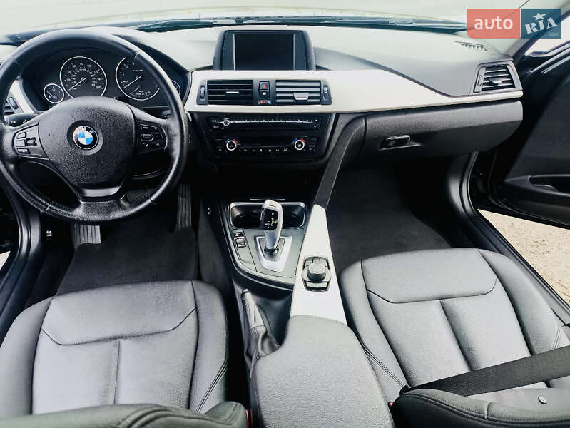 Седан BMW 3 Series 2014 в Виннице