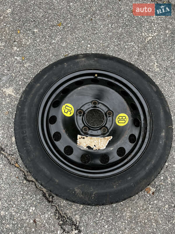 Седан BMW 3 Series 2003 в Корнине