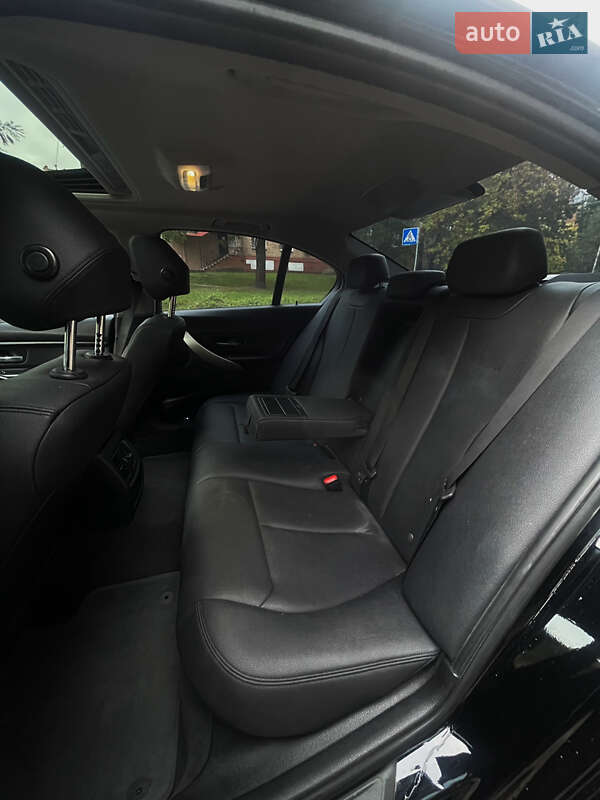 Седан BMW 3 Series 2016 в Києві