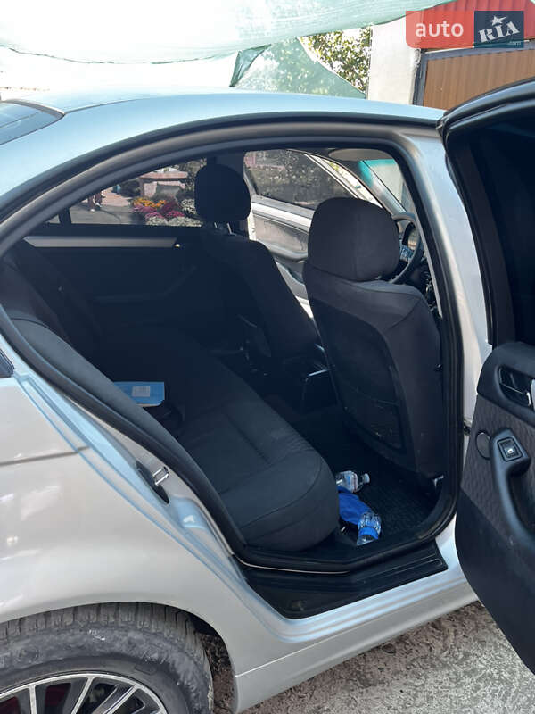 Седан BMW 3 Series 2000 в Сокирянах