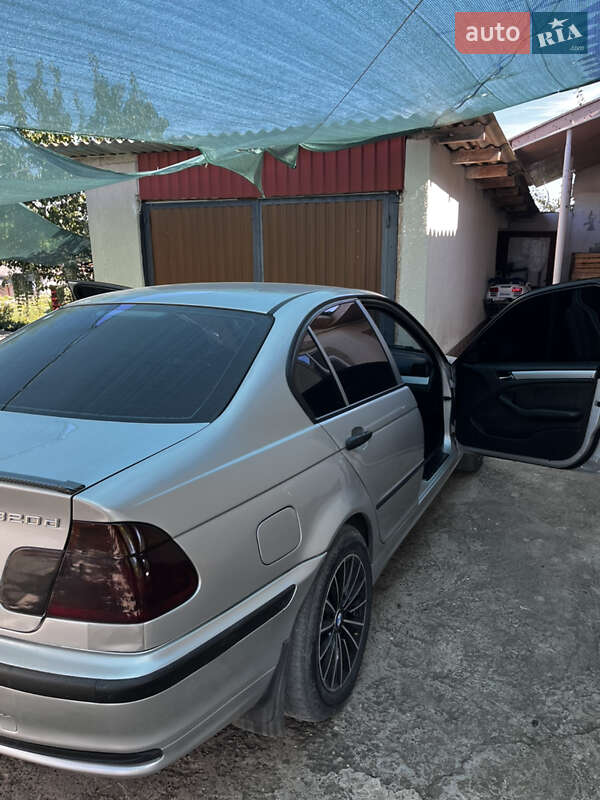 Седан BMW 3 Series 2000 в Сокирянах