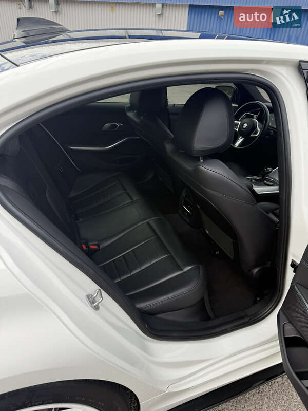Седан BMW 3 Series 2020 в Днепре фото 10 Седан BMW 3 Series 2020 в Днепре