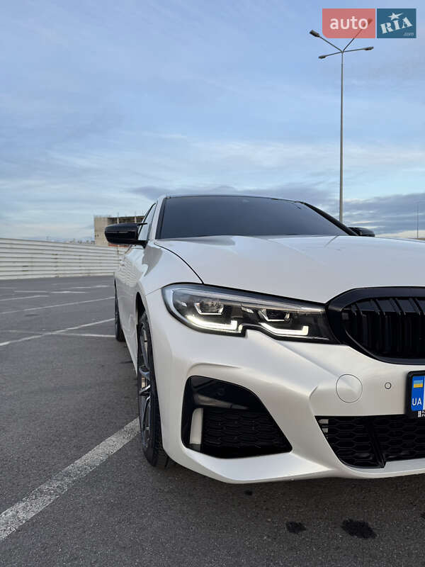 Седан BMW 3 Series 2021 в Львове