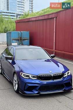 Седан BMW 3 Series 2019 в Киеве